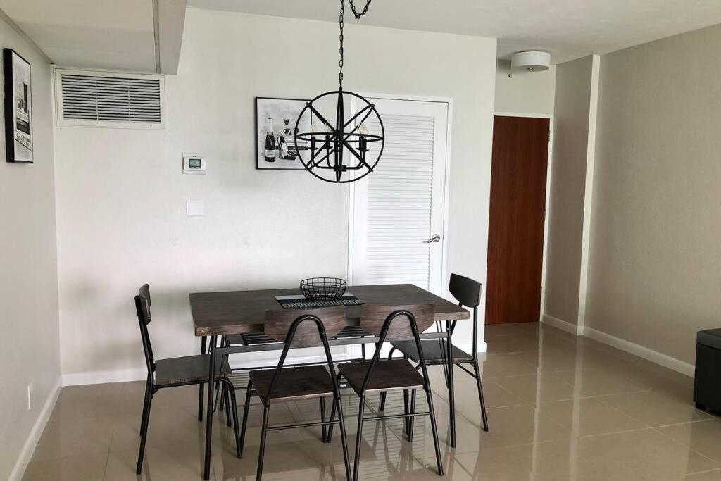 Spacious 1Br On The Beach, The Tides, Hollywood,Fl Екстер'єр фото