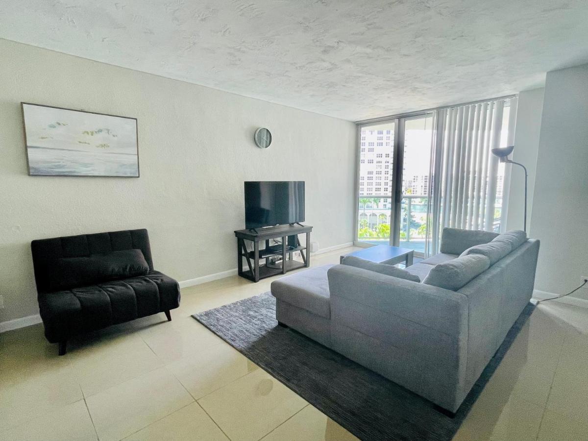 Spacious 1Br On The Beach, The Tides, Hollywood,Fl Екстер'єр фото