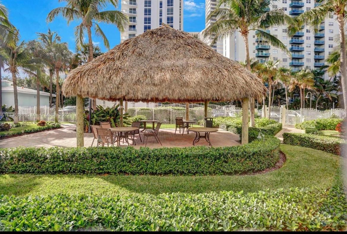 Spacious 1Br On The Beach, The Tides, Hollywood,Fl Екстер'єр фото